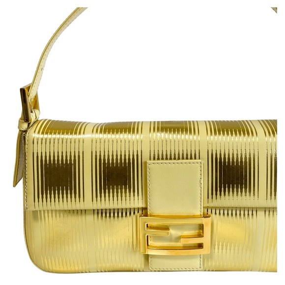 Auth RARE Fendi Metallic Gold Baguette LIMITED EDITION vintage Shoulder Bag - Picture 4 of 11
